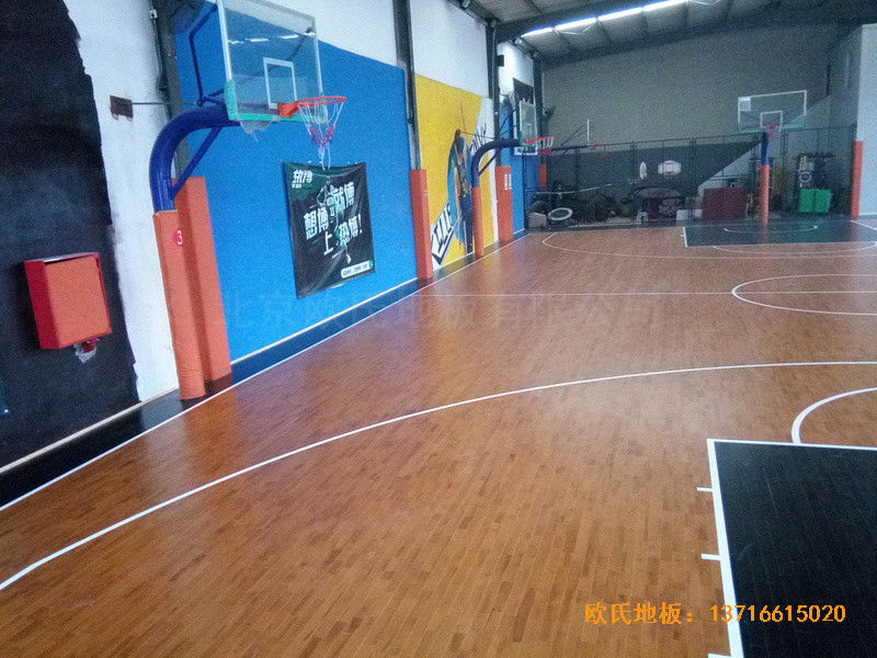 上海閔行kBT藍球訓練館體育木地板鋪設(shè)案例4