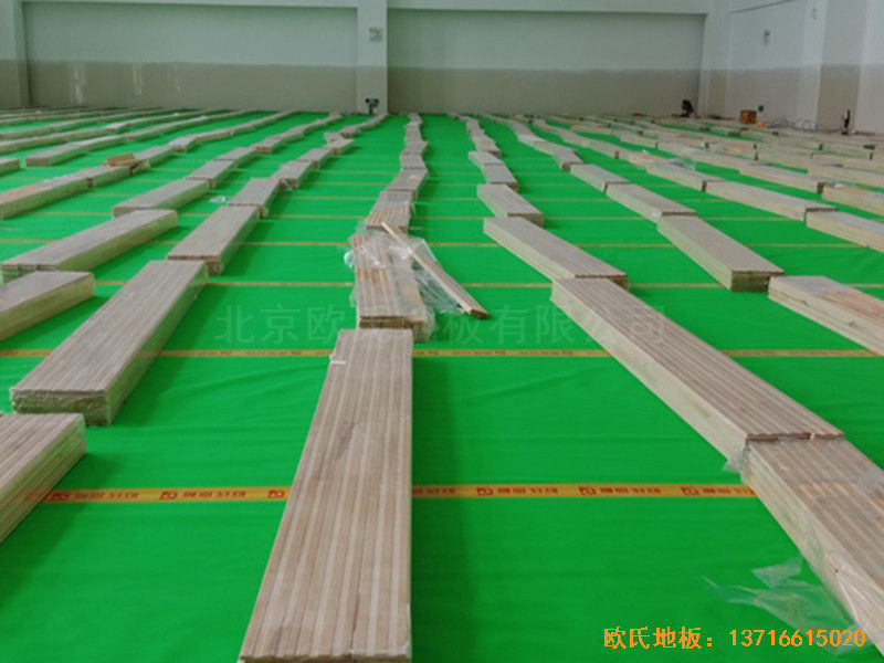 深圳北環(huán)中學(xué)運(yùn)動(dòng)館體育地板施工案例2